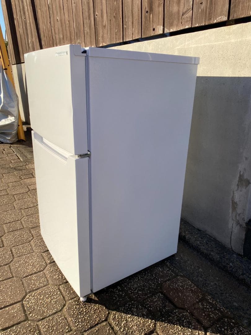 2022年製　YAMADA SELECT　87L　冷凍冷蔵庫 YRZ-C09H1