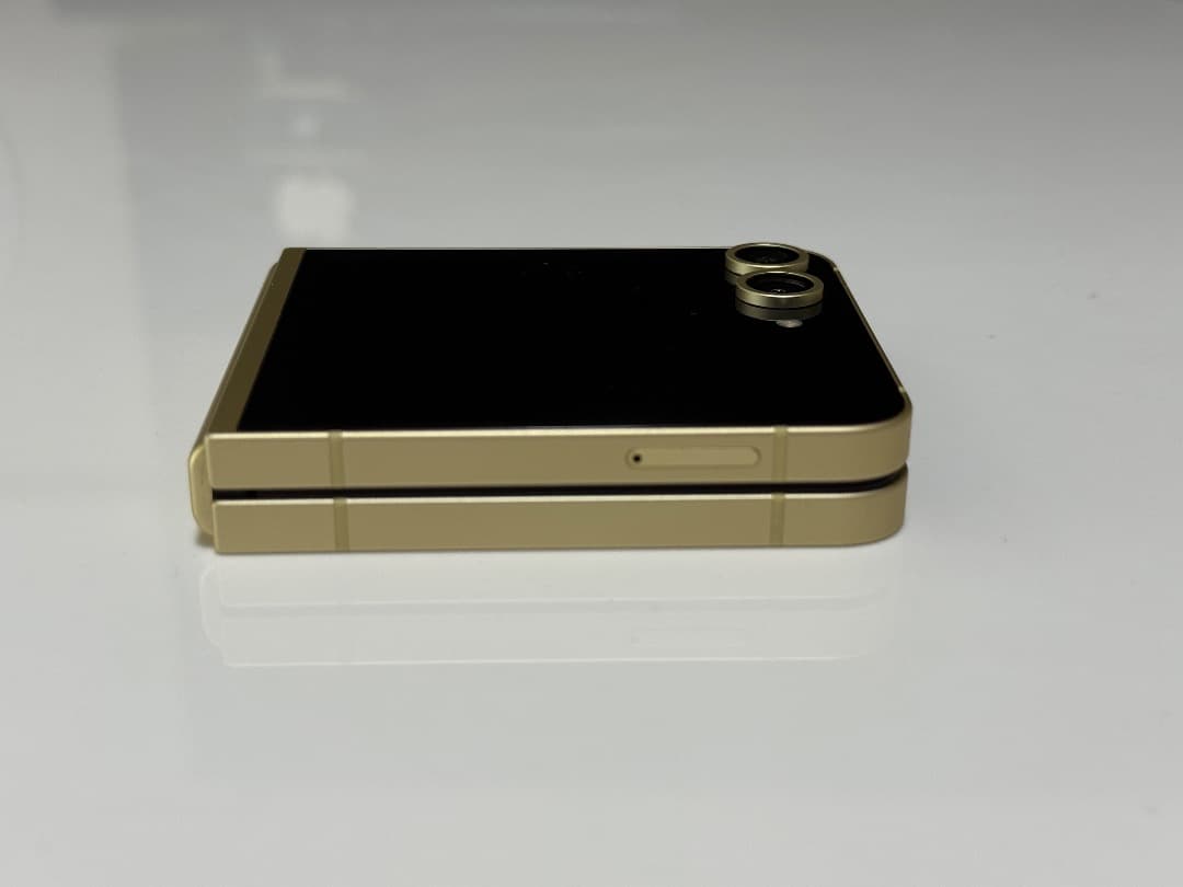 Galaxy Z Flip6 イエロー 256GB A-43