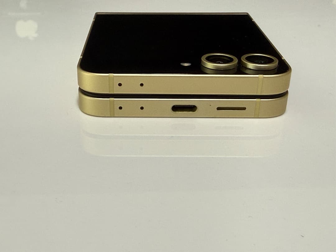 Galaxy Z Flip6 イエロー 256GB A-43