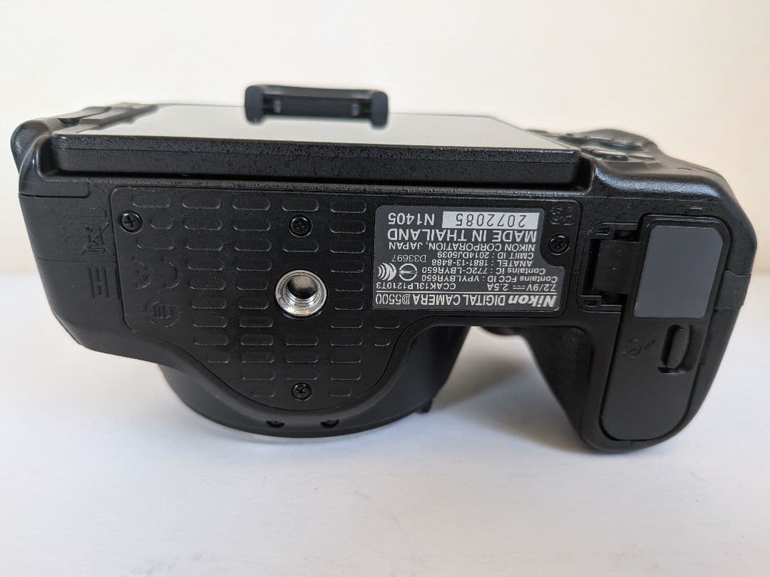 ​♥美品♥Nikon D5500◆タッチパネル＆自撮りOK　ボディ