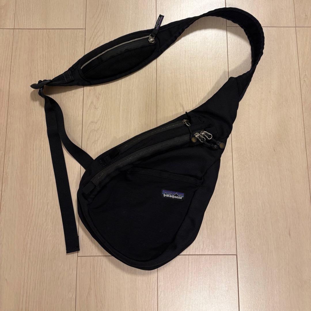 【年末価格】patagonia アトム ワンショルダー スリングバッグ