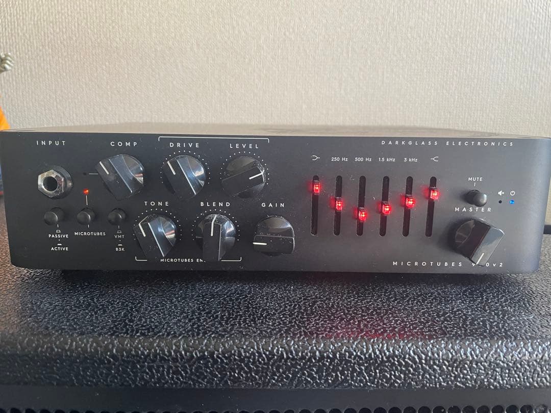Darkglass Microtube 900v2 ベースヘッドアンプ