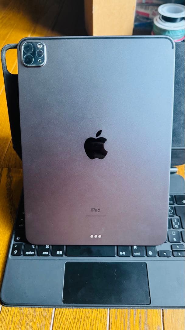 ipad pro 第2世代　11インチ　256GB Magic keyboard