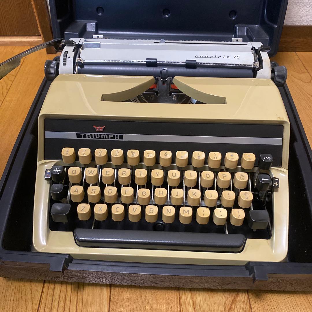 ［ケース付き］タイプライター 動作未確認