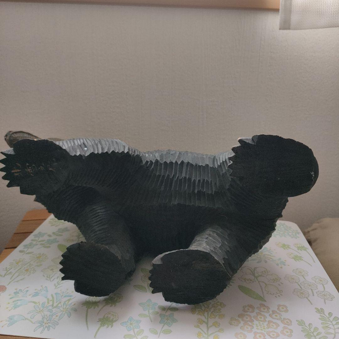 木製クマの彫刻 約30センチ伝統工芸品