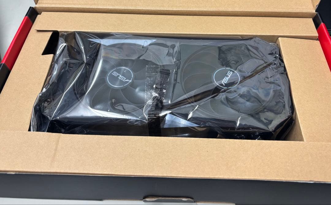 ASUS AMD Radeon RX6600XT グラフィックボード