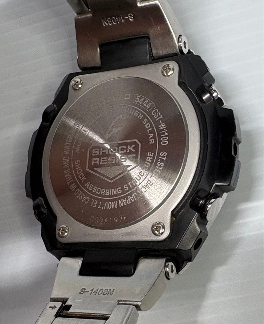 美品❗️CASIO・G-SHOCK・GST-W110D-1AJF・電波ソーラー