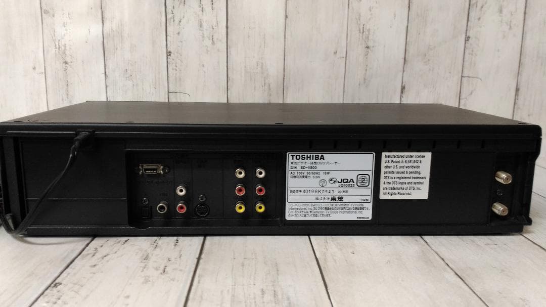 TOSHIBA 東芝 VTR一体型DVDプレーヤー SD-V800 黒色