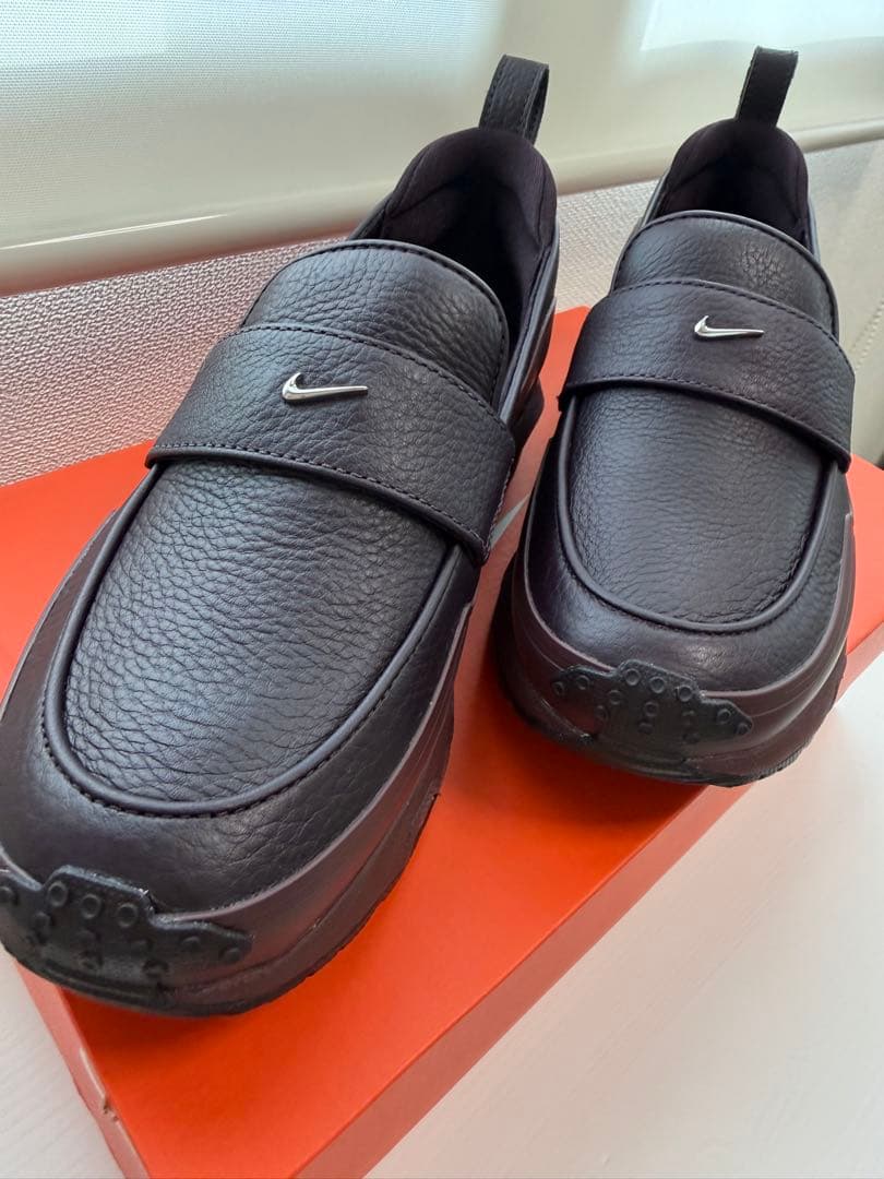 りん　NIKE エアマックス　フェノナメ　ローファー　24.5cm
