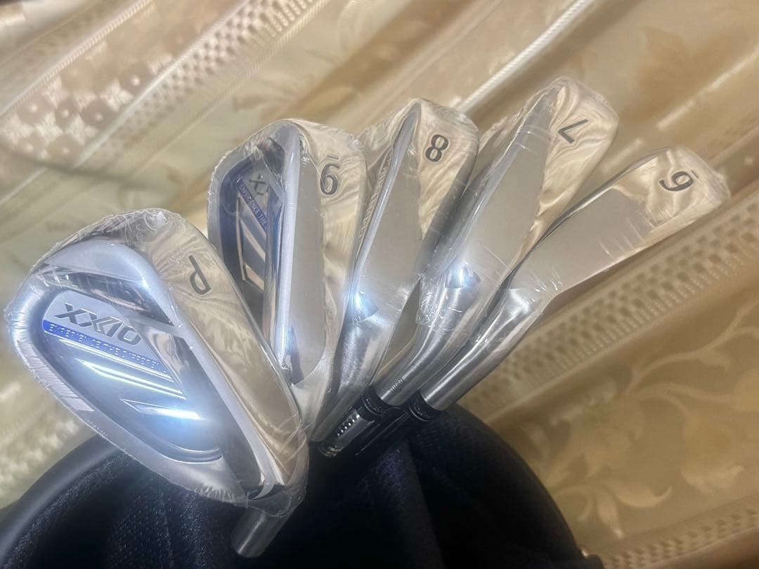 最安値！新品 ゼクシオ イレブン アイアンセット 5本 【R】XXIO 11