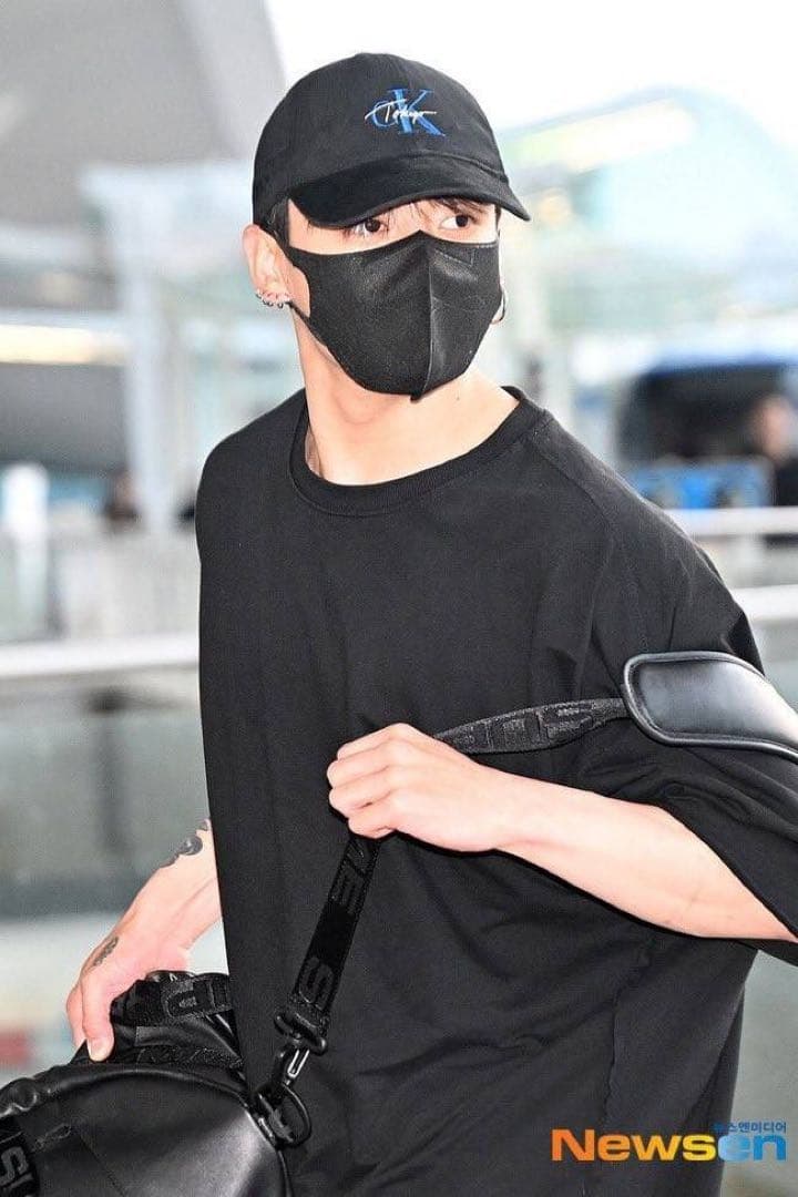 カルバンクライン　  原宿店限定　キャップ　ジョングク着用