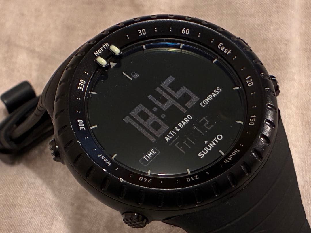 SUUNTO CORE 黒 美品