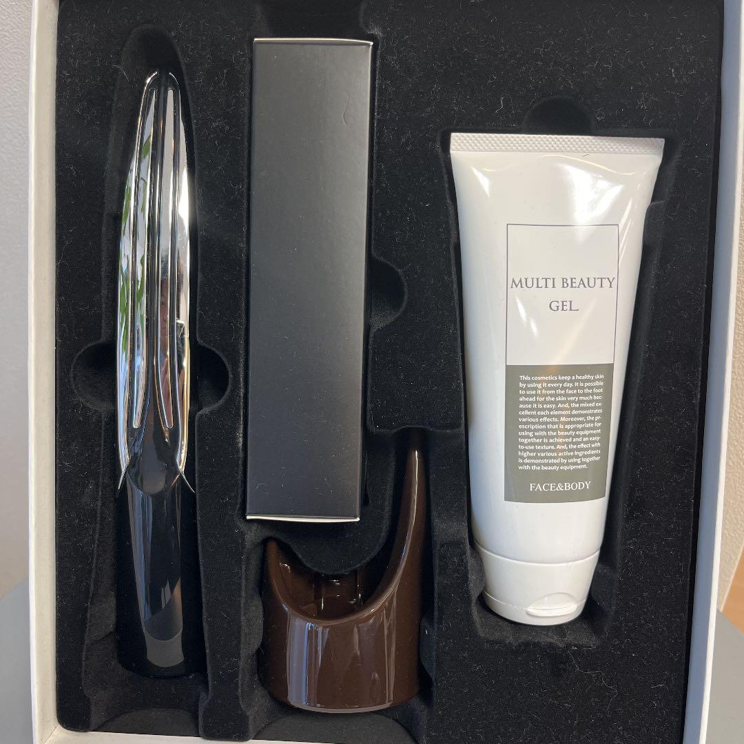 家庭用美容器　PYR KNIGHT パイラナイト