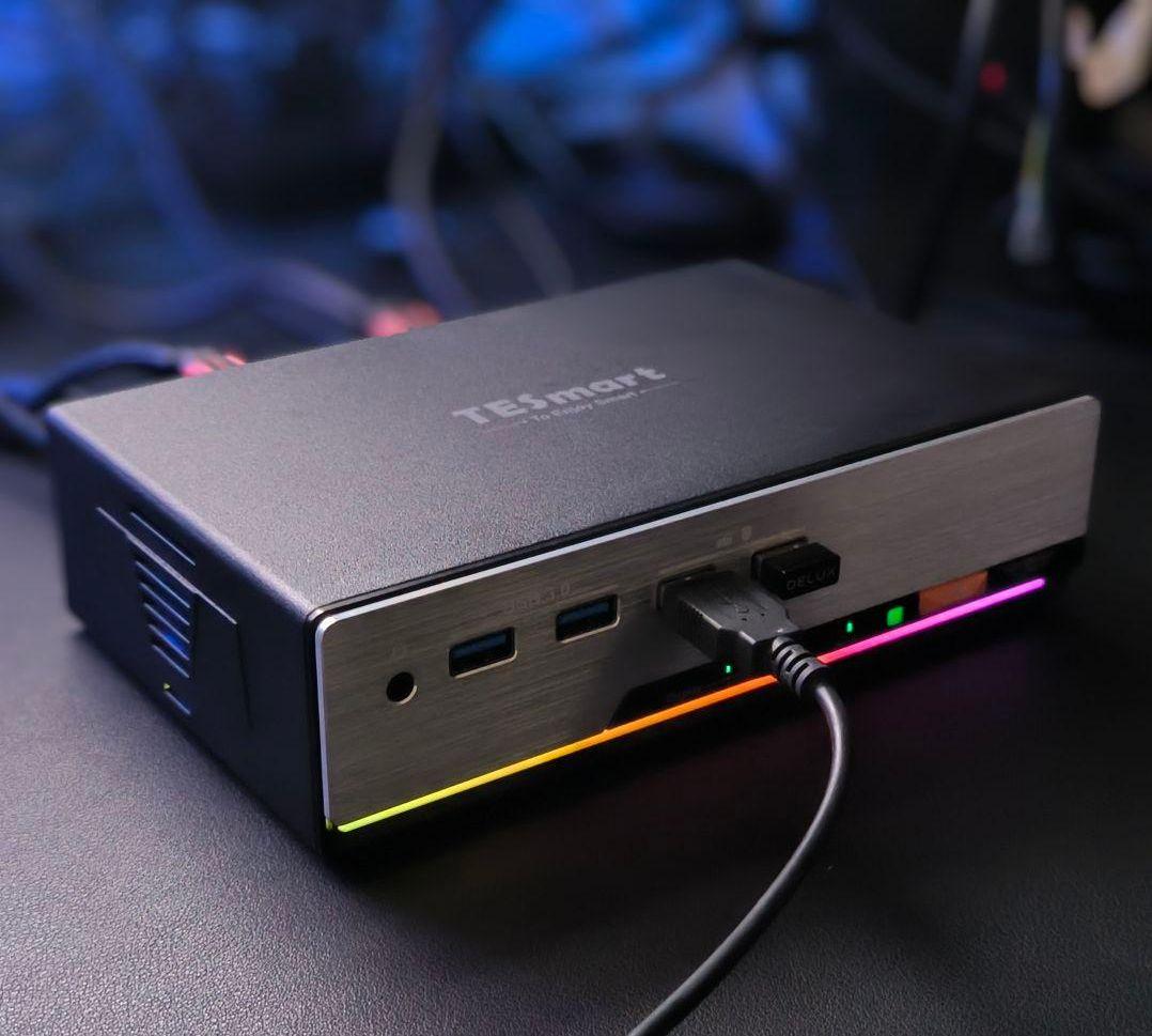 8K対応デュアルモニターKVM｜TEsmart HKS202-M24