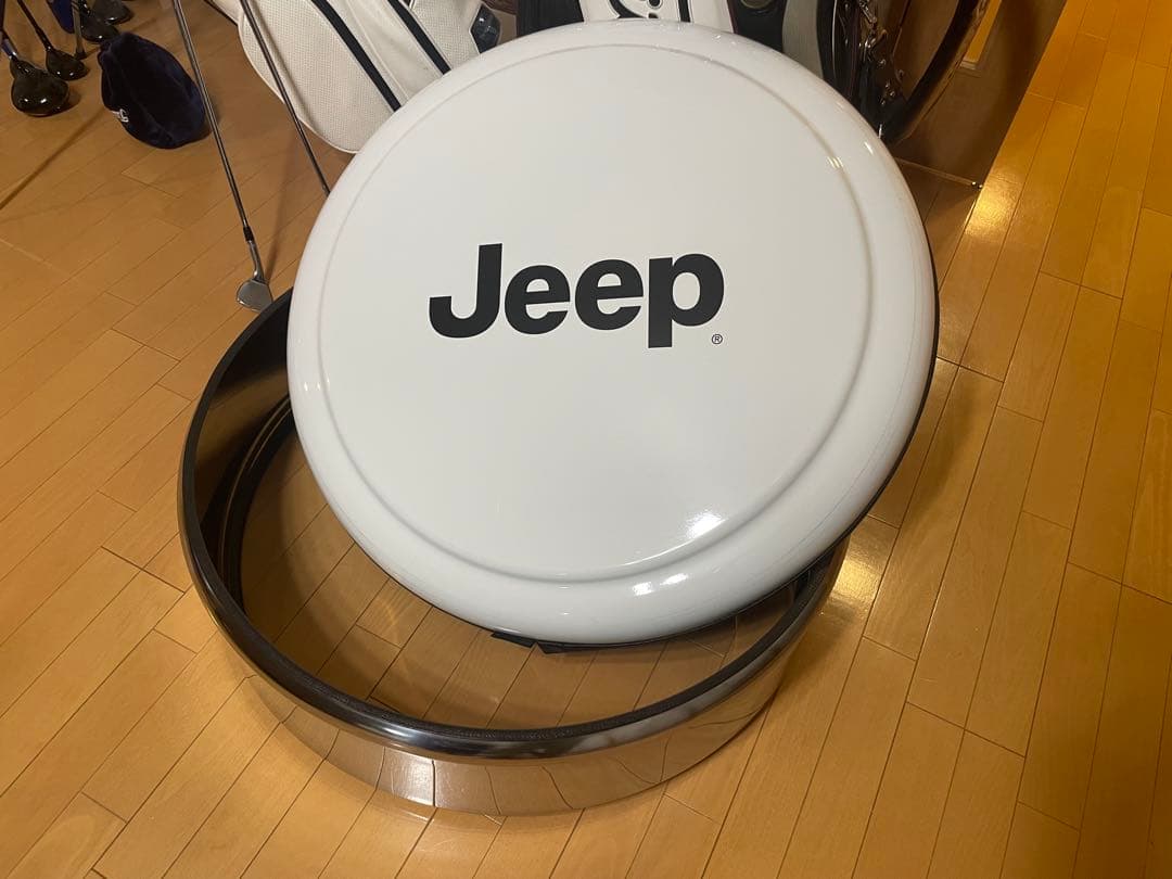 Jeep ラングラー背面タイヤハードカバー