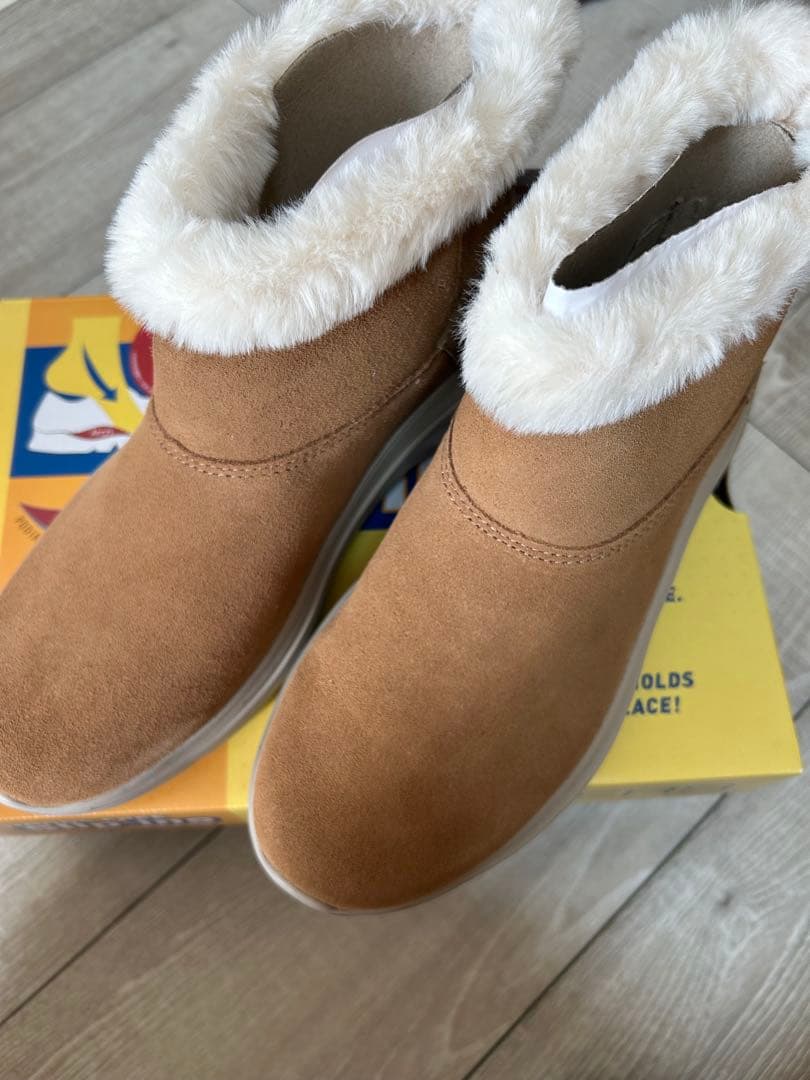 SKECHERS ボアブーツ　レディース