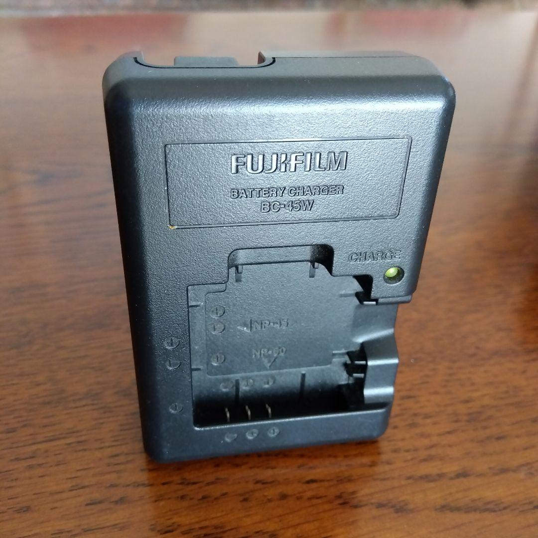 Fujifilm X10　コンパクトデジタルカメラ