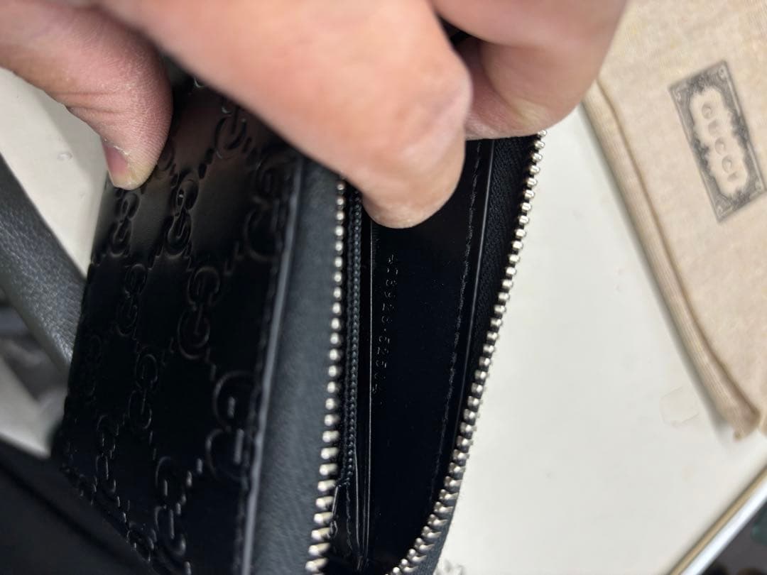 空*ん様 B4901【未使用】GUCCI グッチ ラウンドファスナー　長財布