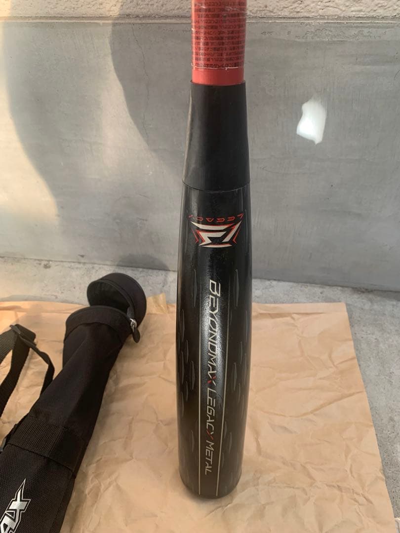 ビヨンドマックス　レガシーメタル　ミドルバランス　84cm 760g 軟式バット