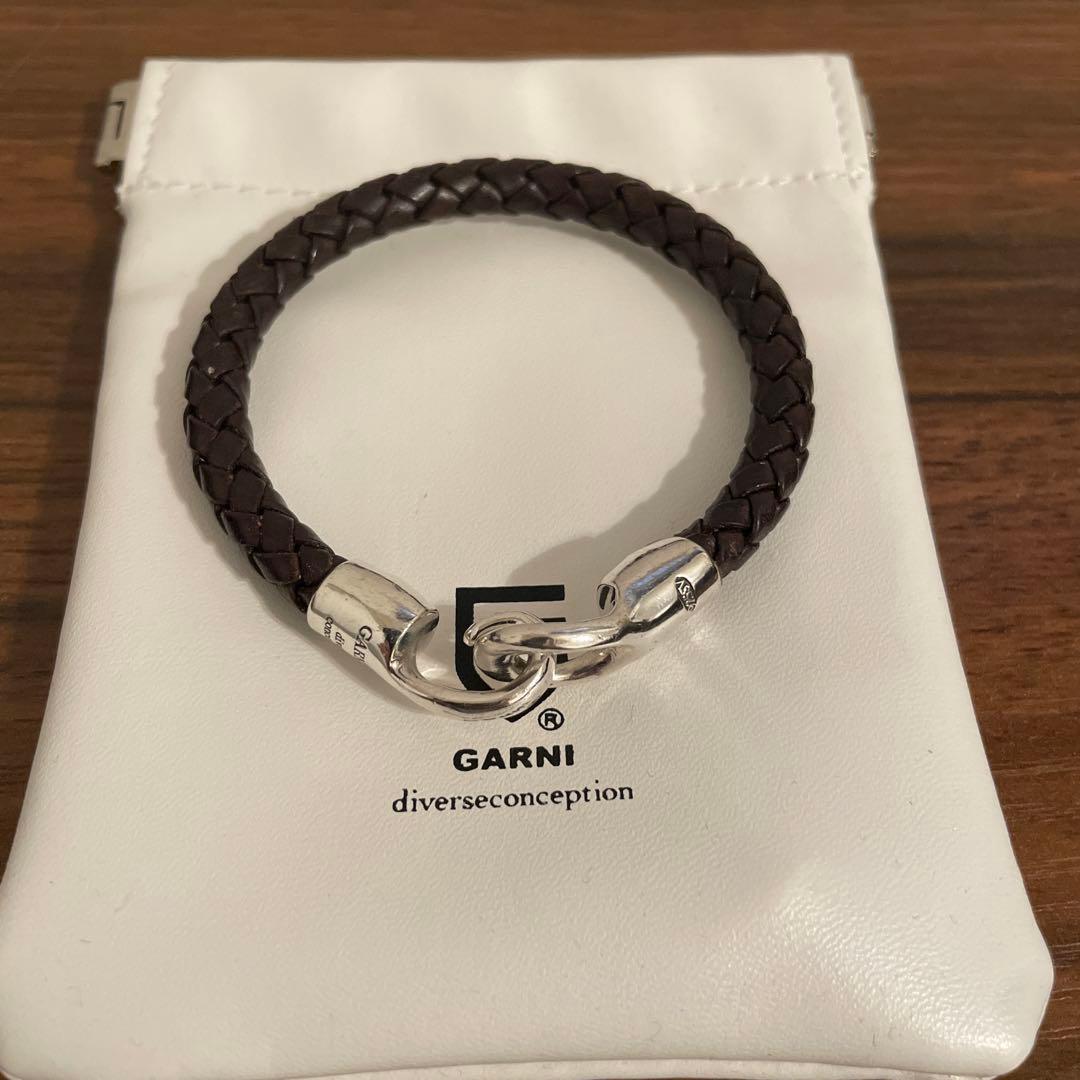 GARNI ダークブラウンレザーブレスレット　ガルニ　シルバー 編み込みタイプ