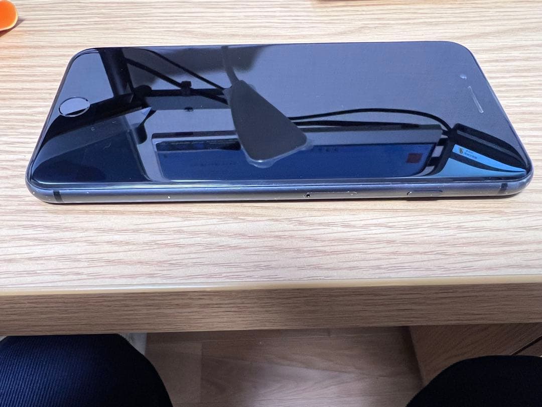 Apple iPhone 8 Plus 本体 スペースグレー