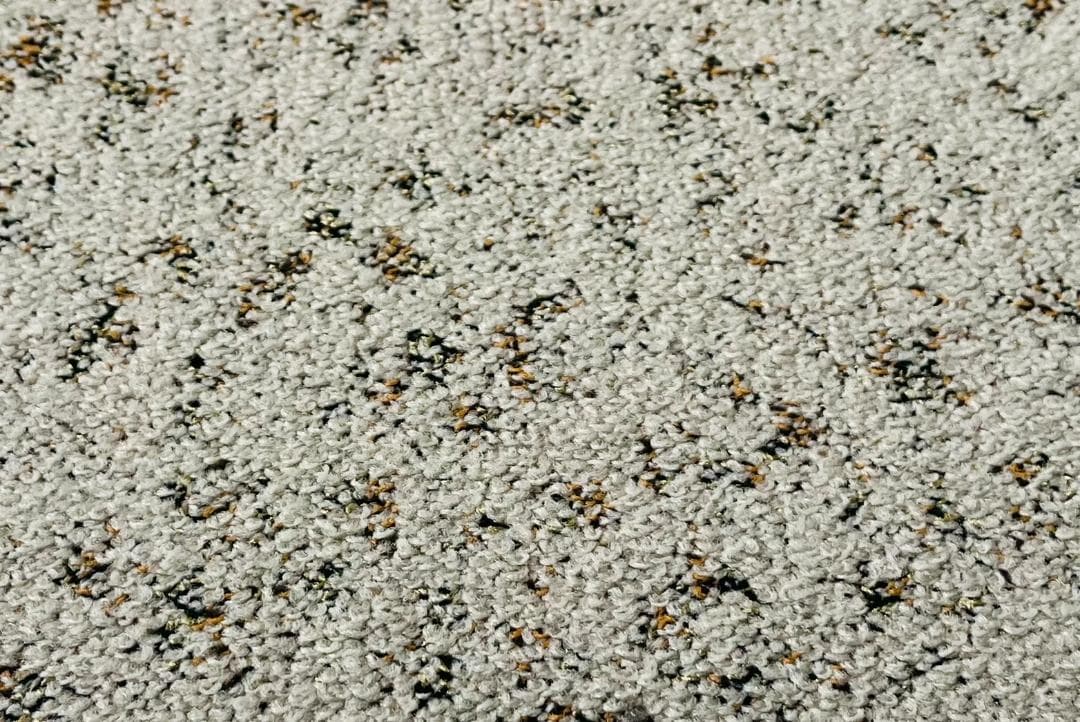 ケンさん　タイルカーペット　３６枚　新品・未使用　国内メーカー