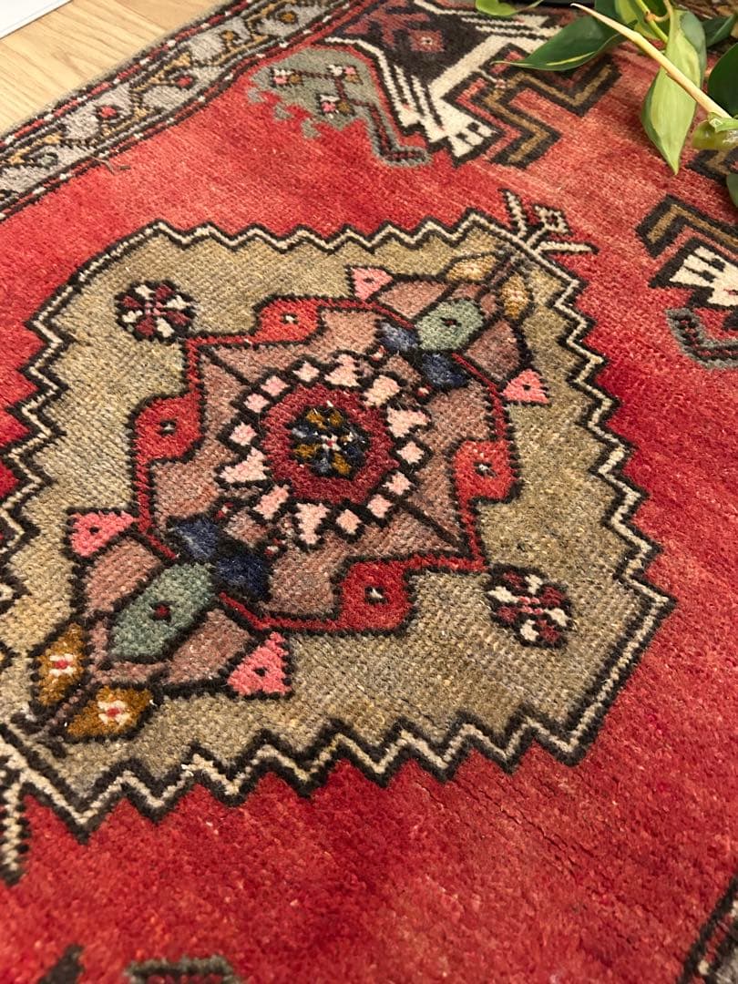 トライバルラグ・トルコヴィンテージラグ・ウール約51×99cm