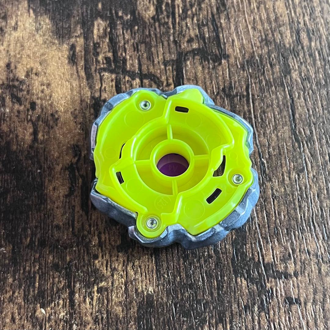 【新品全サ限定ベイ】ベイブレードX オロチクラスタ　重めブレードのみ 重量 た9