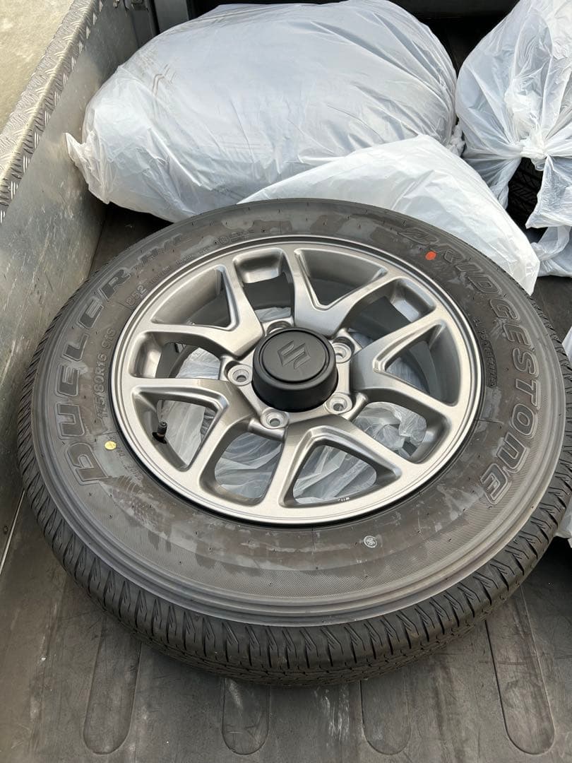 ジムニー新車4本純正ホイール＆タイヤセット