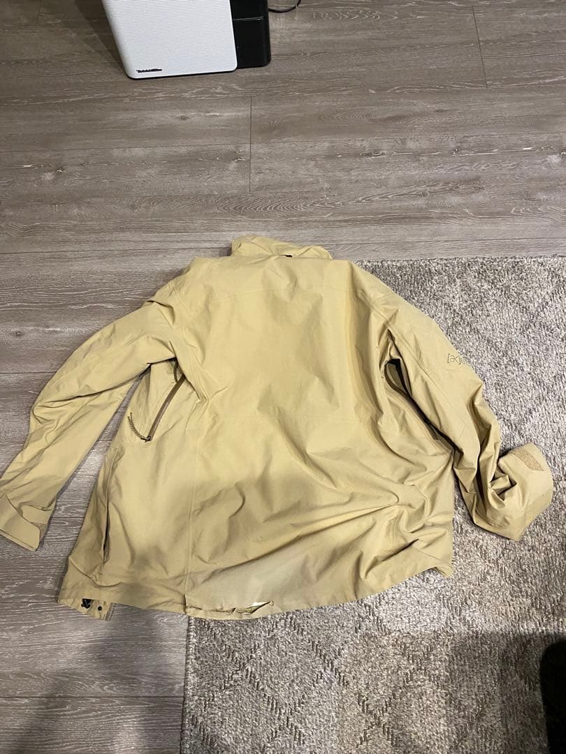 ベージュ バートン　AK スノボウェア上下セット（ジャケット&パンツ）　男性用