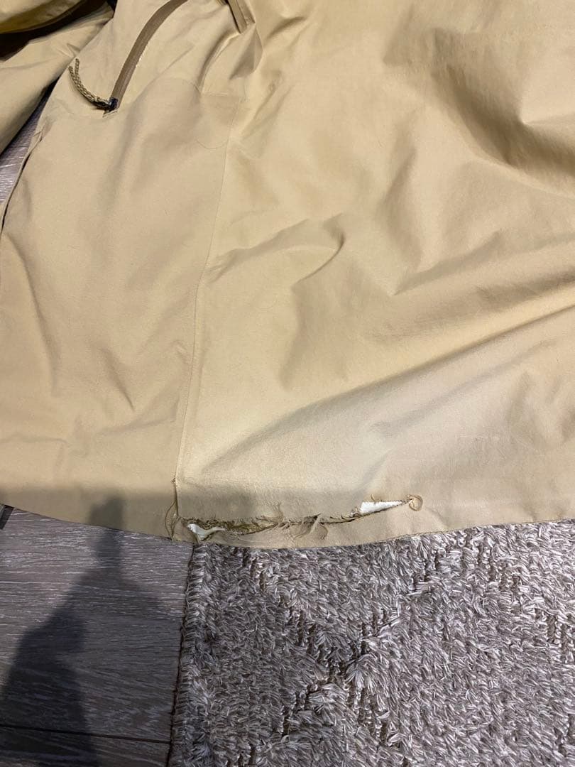 ベージュ バートン　AK スノボウェア上下セット（ジャケット&パンツ）　男性用