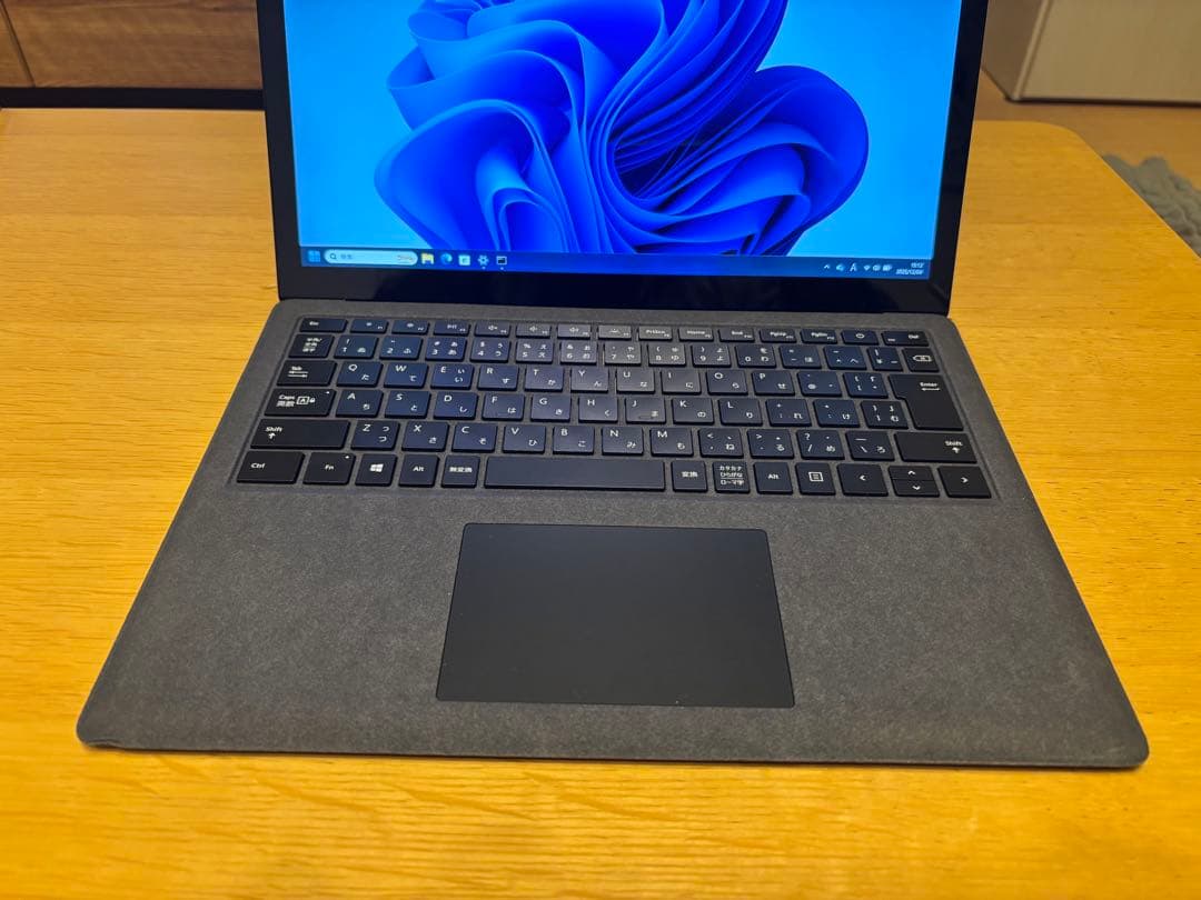 Surface Laptop2 メモリ8GB SSD256GB タッチパネル