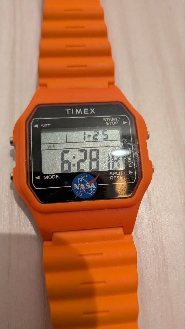 TIMEX NASAデジタル腕時計 オレンジ