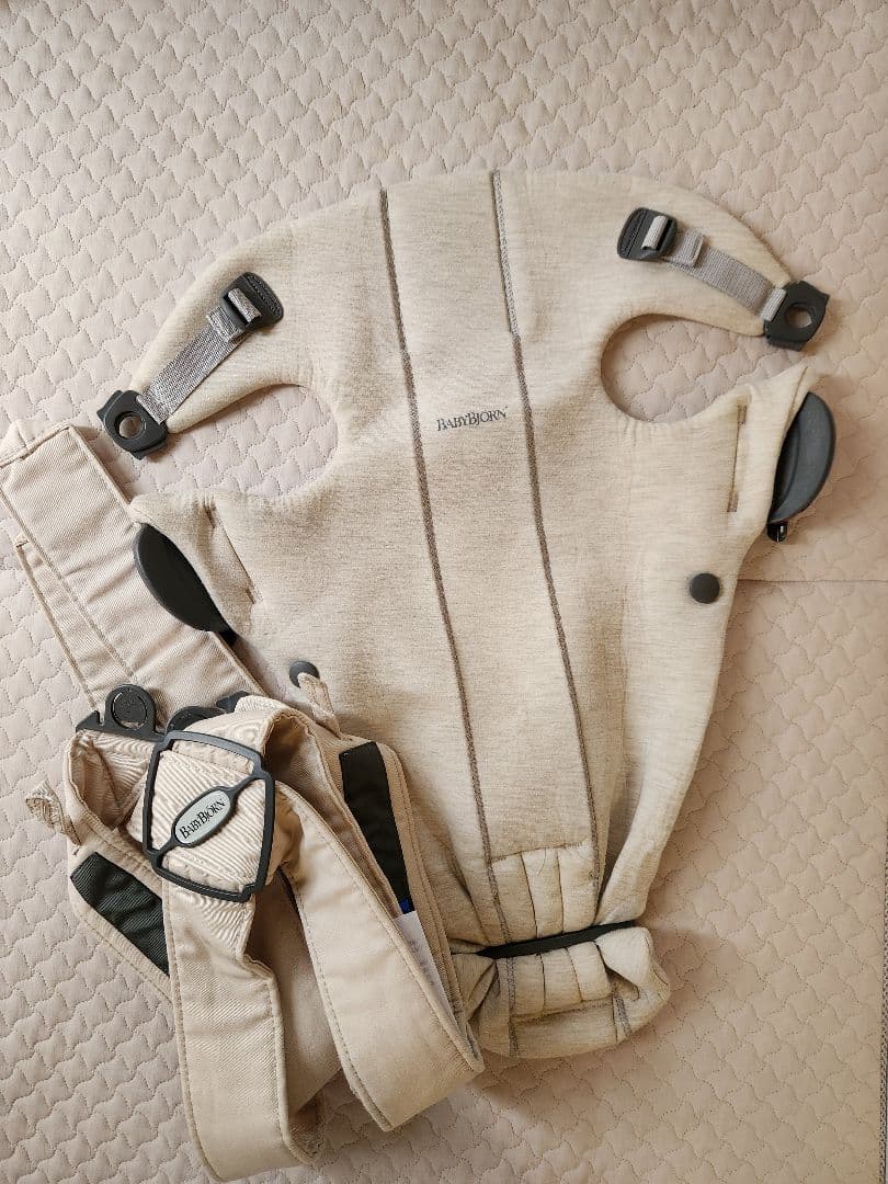 ベビービョルン ベビーキャリアMINI 抱っこ紐