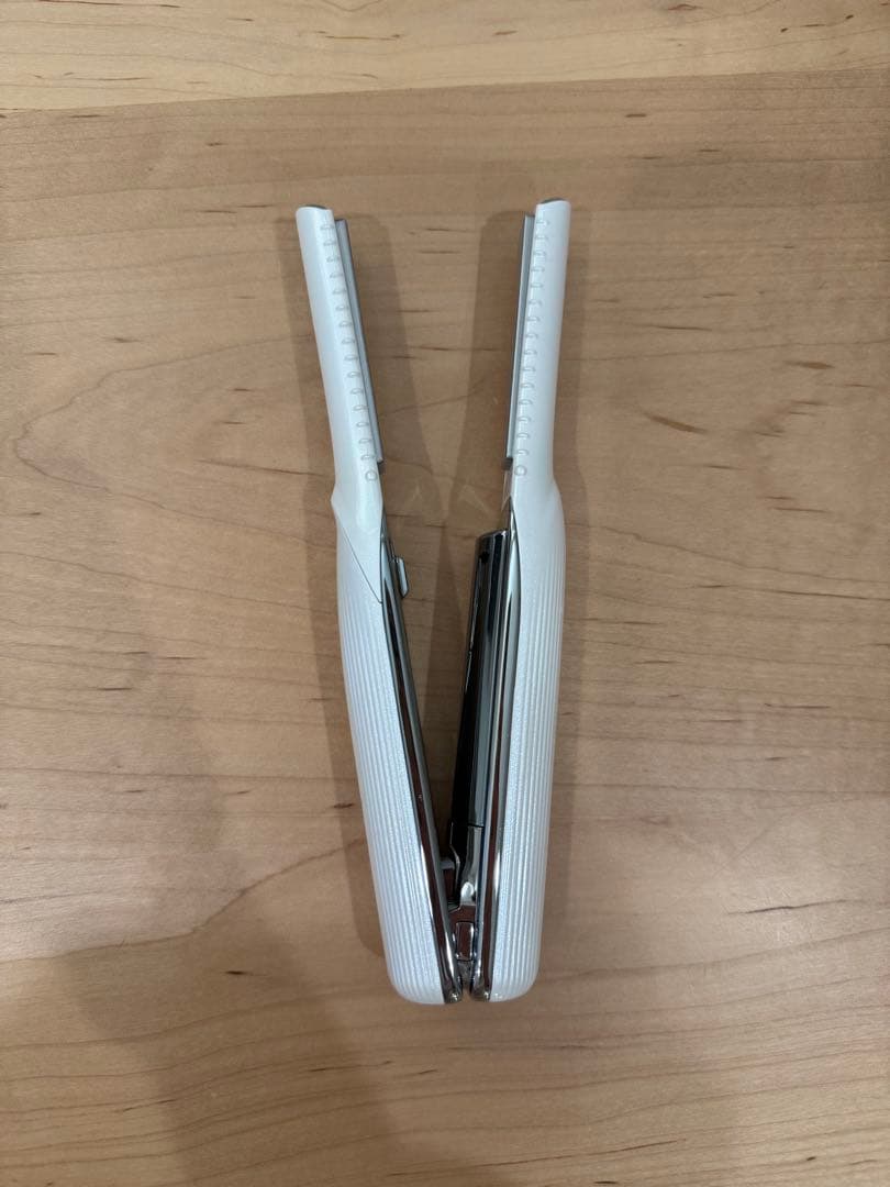 リファビューテック フィンガーアイロン ホワイト