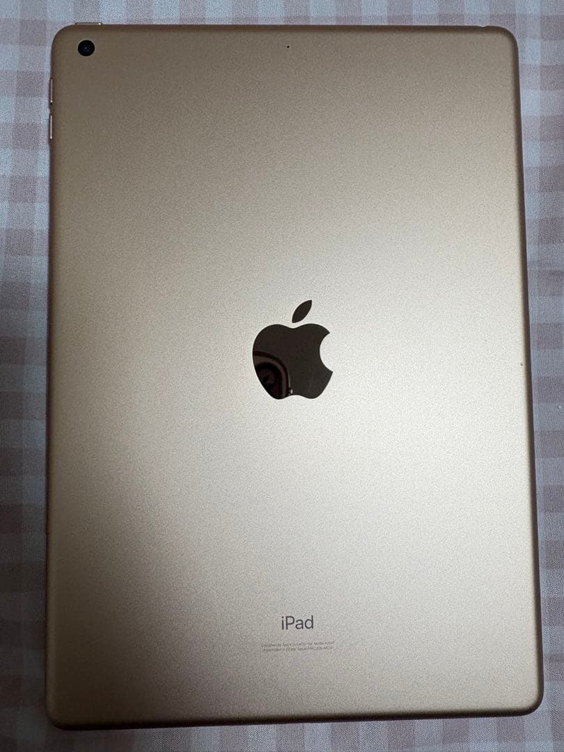 iPad 第7世代　32GB 箱あり　充電器　充電ケーブルあり