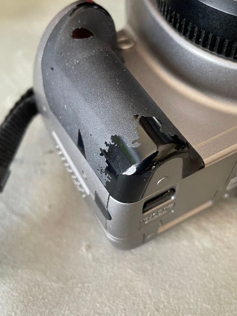 Canon EOS Digital デジタル一眼レフカメラと望遠レンズ