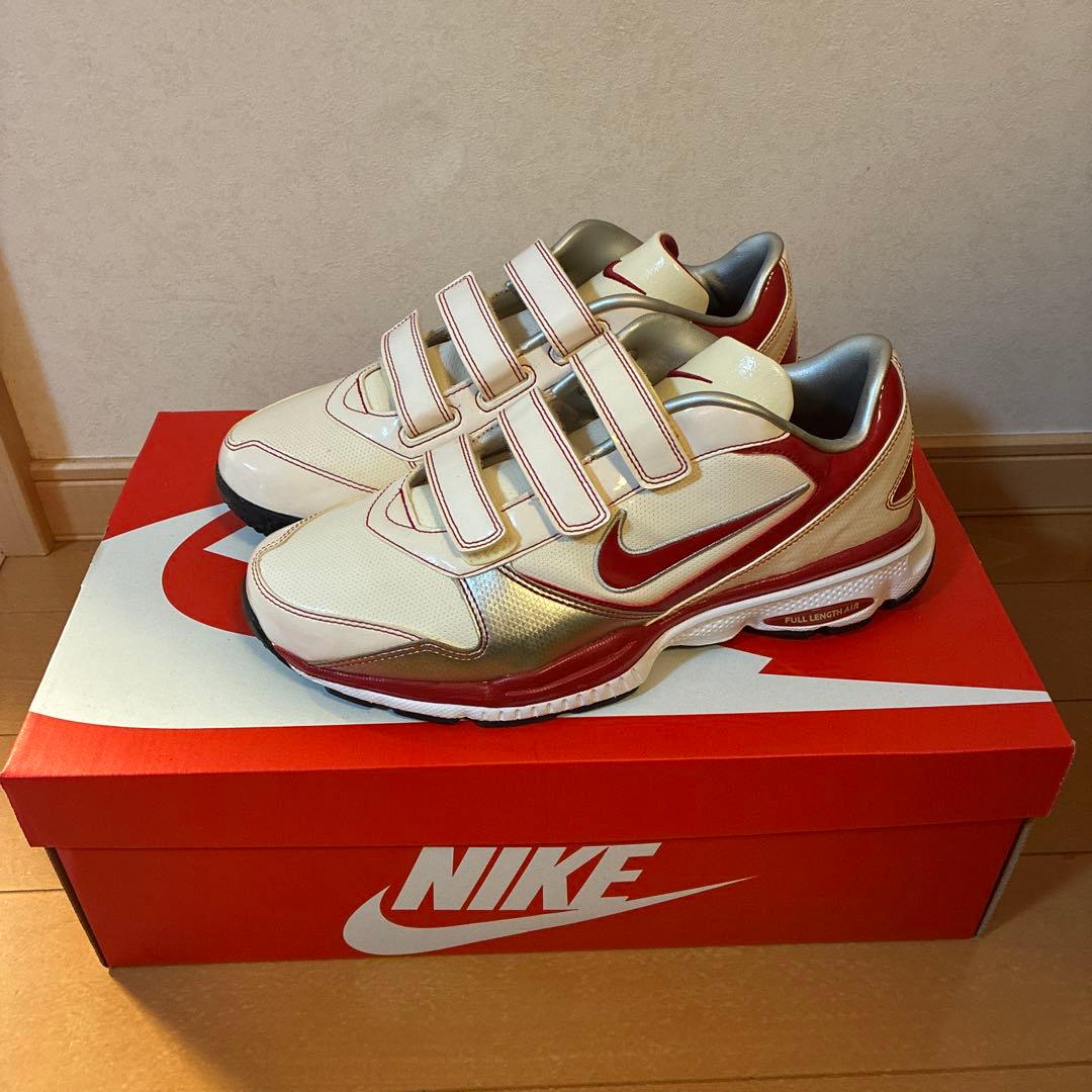 NIKE トレーニングシューズ ホワイト/レッド/シルバー