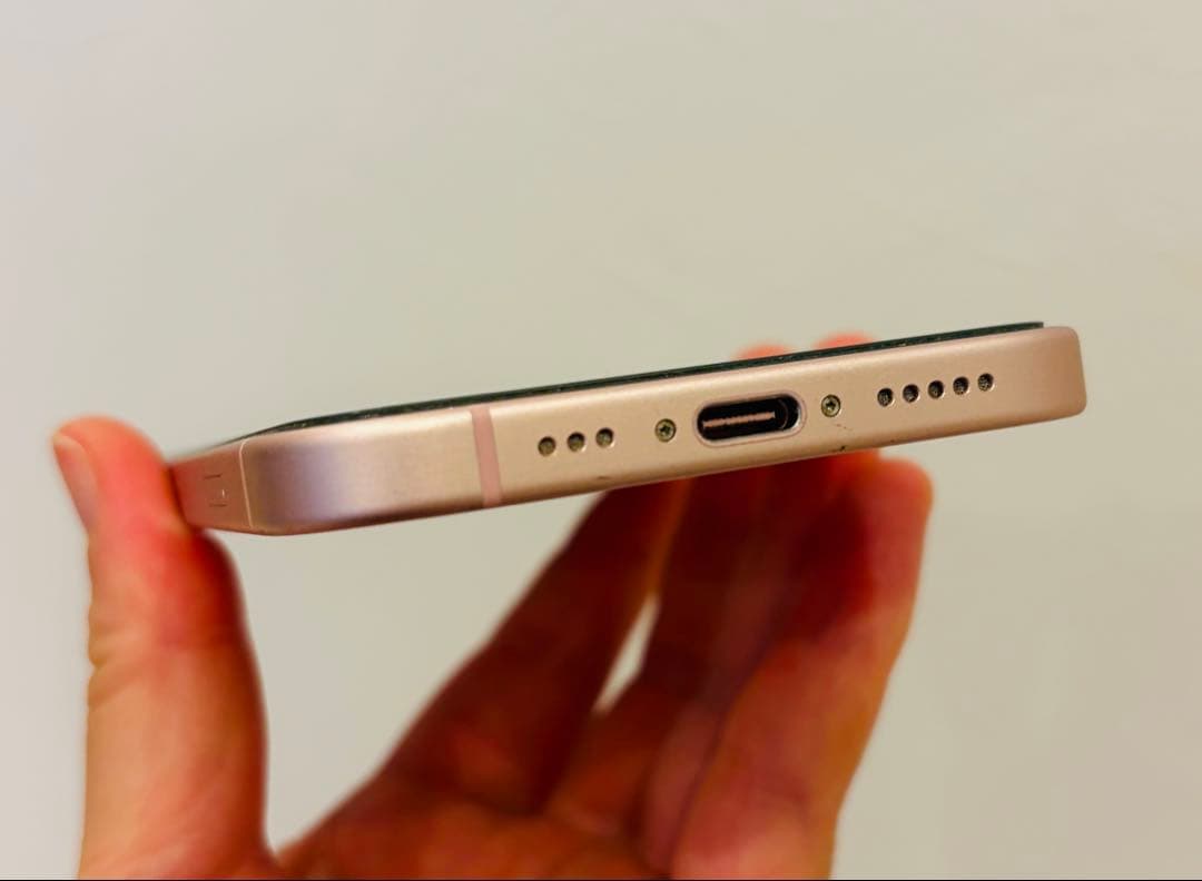 【超美品】 iPhone15 128GB ピンク　SIMフリー