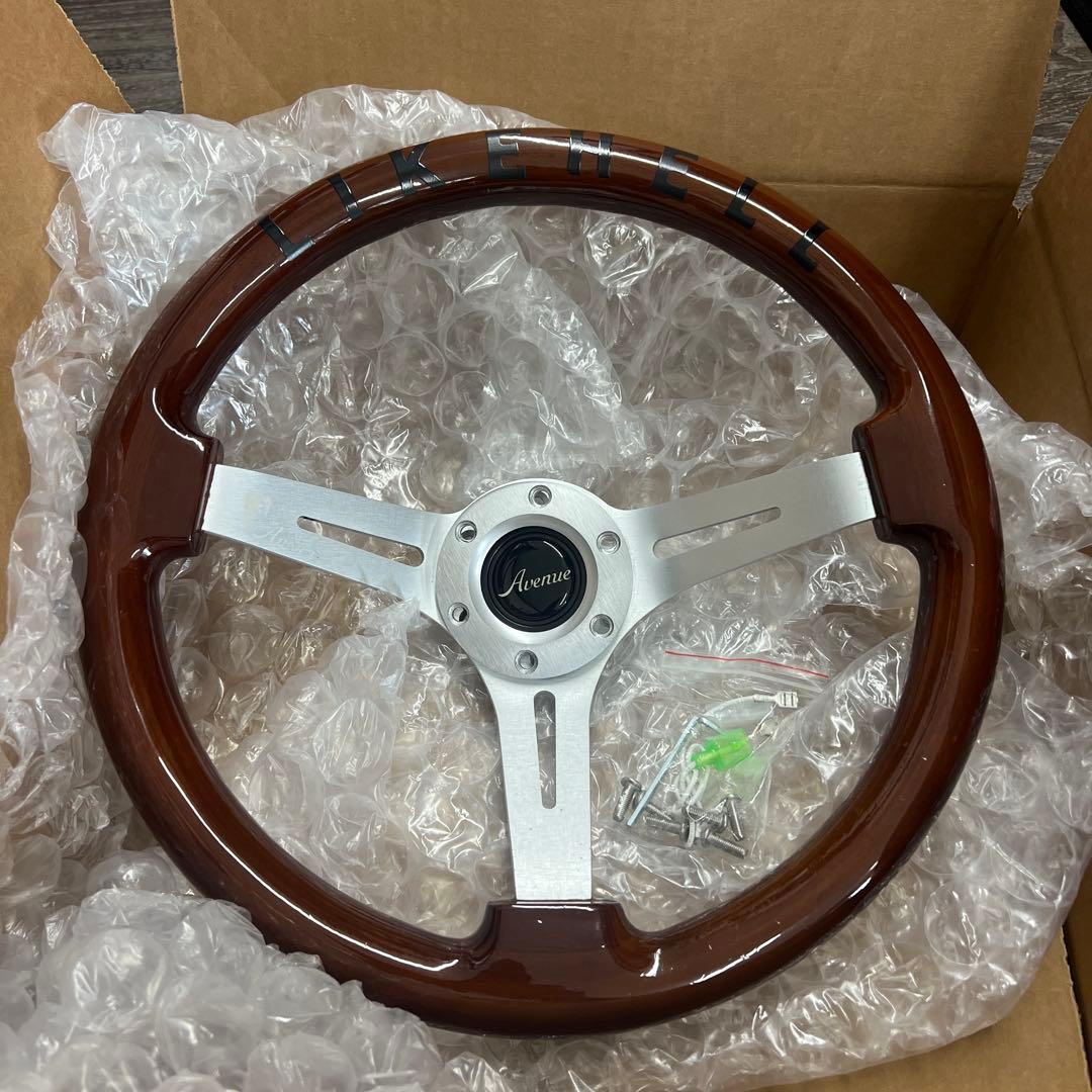 アベニューパフォーマンス　ウッドｘアルミニウム　USDM　ステアリング　ハンドル