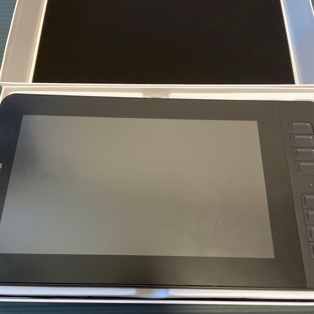 液晶ペンタブレット本体