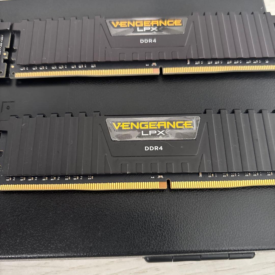 Corsair DDR4メモリ-3200MHz 32GB ［8GB×4枚］