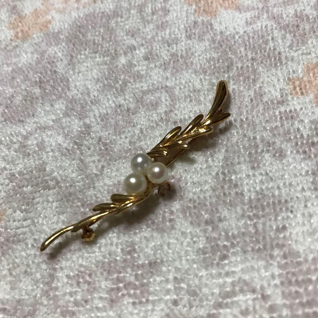 金色葉っぱブローチ パール付きk18