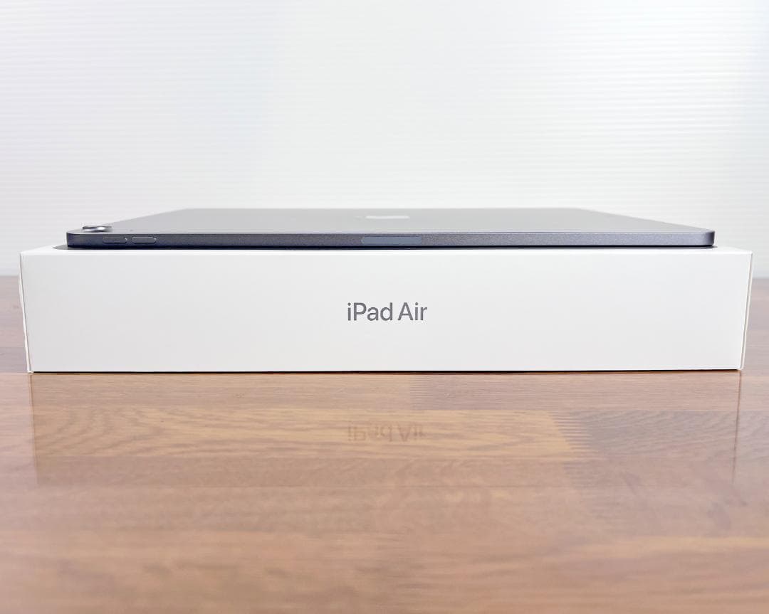 Apple iPad Air 13インチ 第7世代 256GB 100%