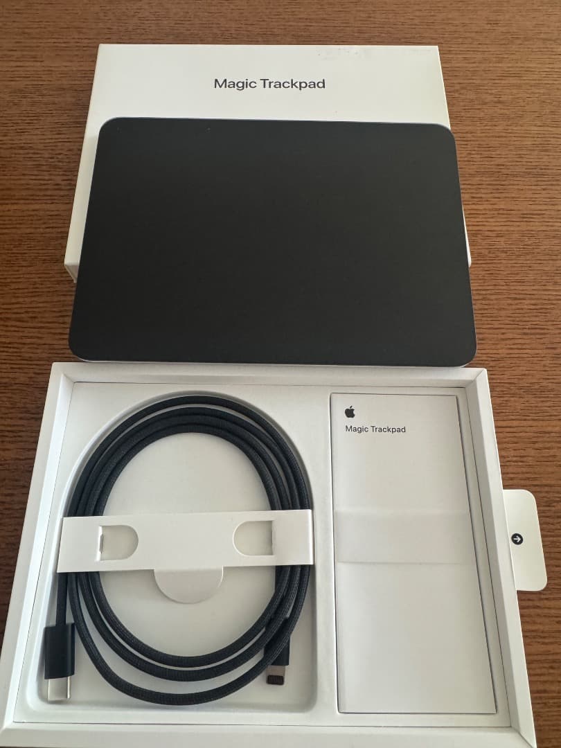 Apple Magic Trackpad Black（Lightning）