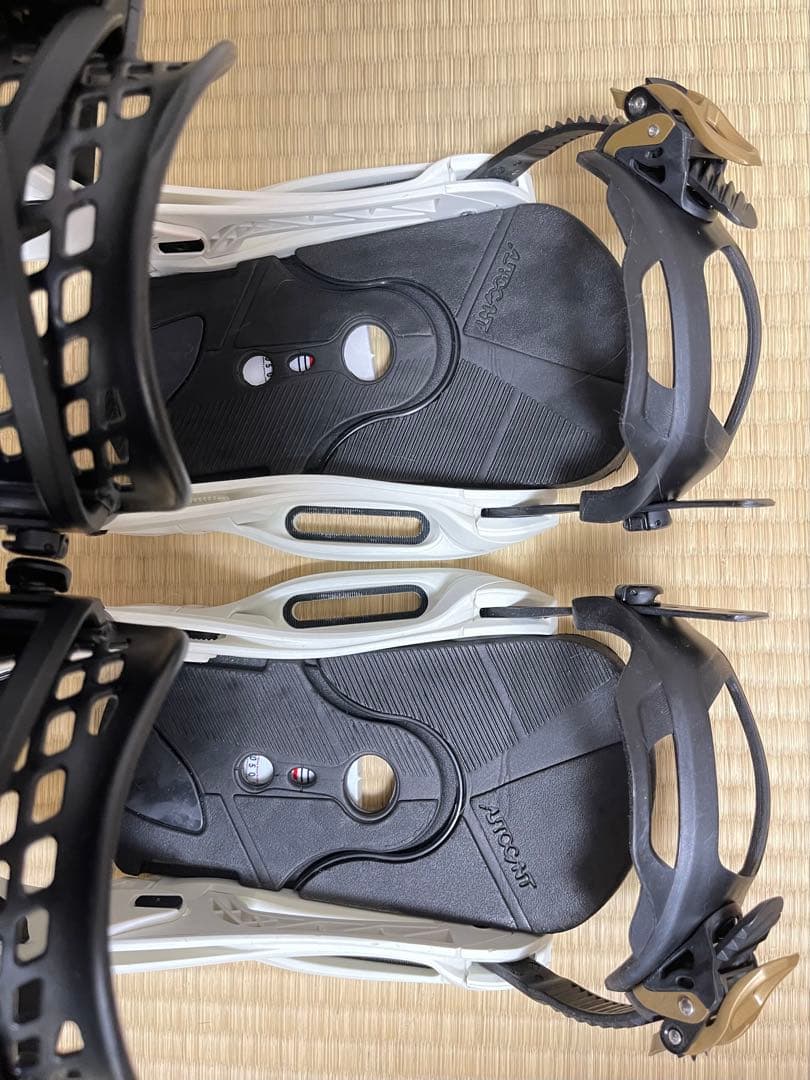 【Tomo】BURTON GENESIS EST 23/24 Mサイズ