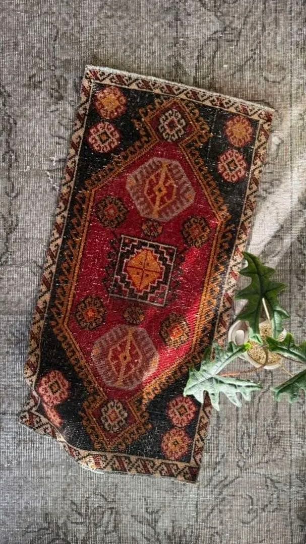 48×93 “Paper balloons” ViNTAGE RUG