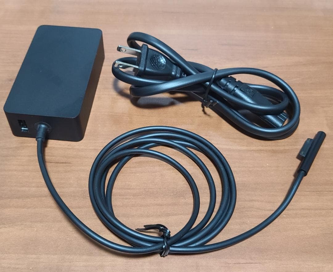 Gentle.Snake★Surface Pro 9 グラファイト