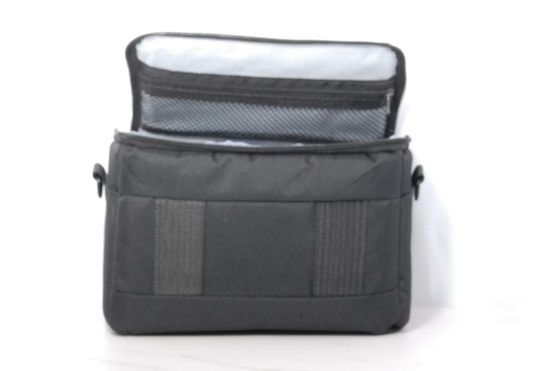 【極美品】Wi-Fi搭載　Canon kiss X8i　バイアングル液晶