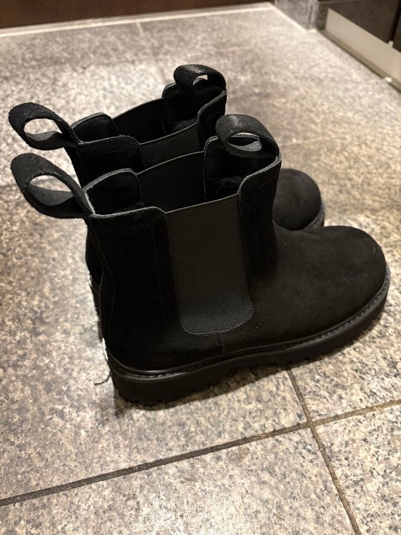 【お値下げ中】UGG アグ オーストラリア ブラック　ムートンブーツ